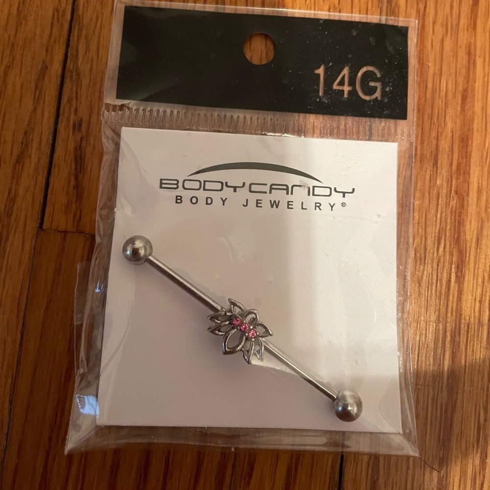 NIP. 14 gauge industrial piercing bar